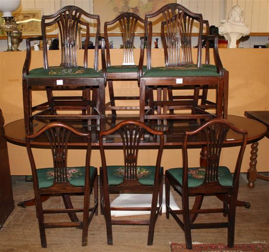 Twin pedestal mahogany dining table and 8 chairs